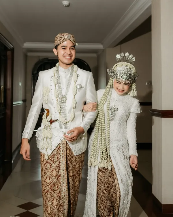 Mbak Selma Dan Mas Habiby